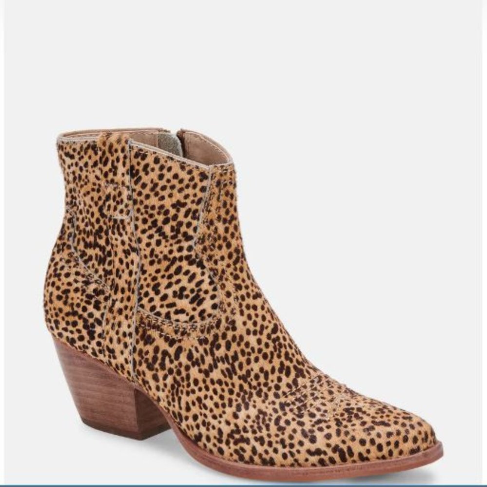 Dolce Vita Silma Leopard Calf Hair print bootie Size 7.5